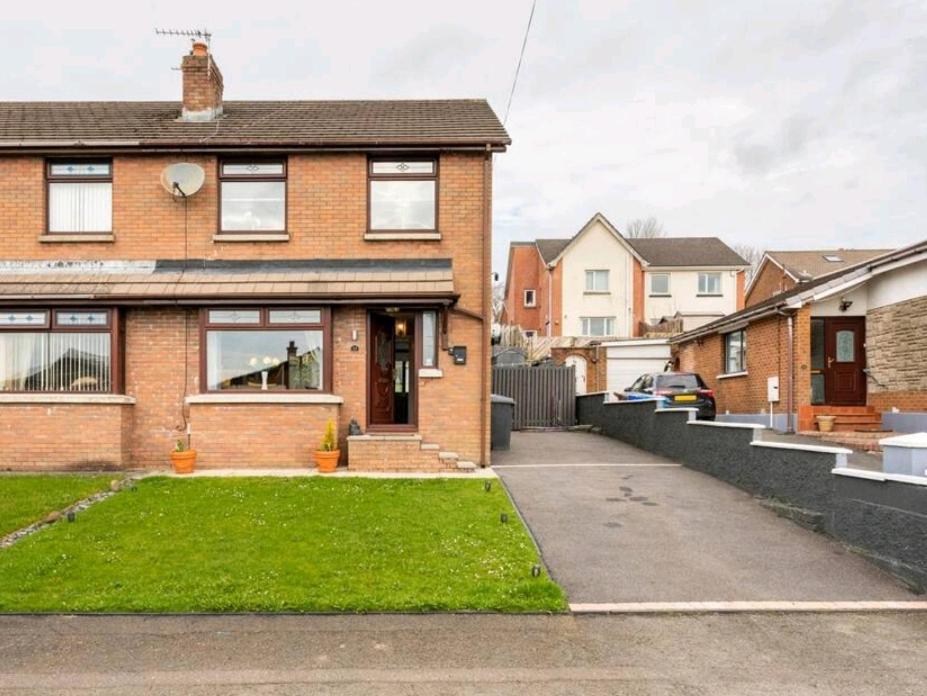 Spacious House City Skyline And Mountain Views Close Too Belfast Centre And Airports Free Parking Kültér fotó