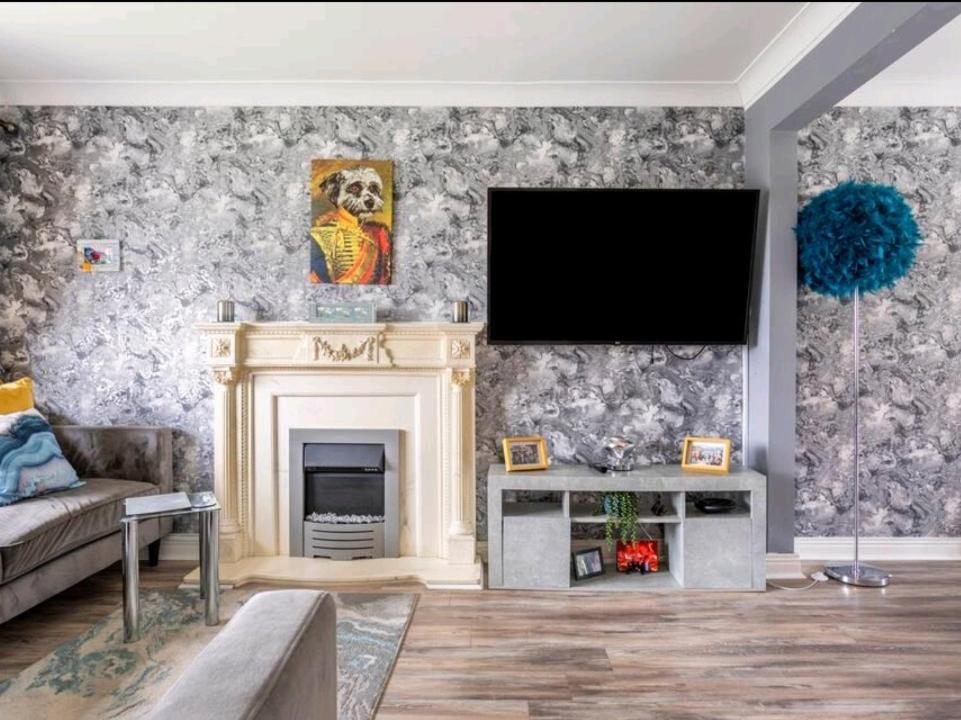 Spacious House City Skyline And Mountain Views Close Too Belfast Centre And Airports Free Parking Kültér fotó
